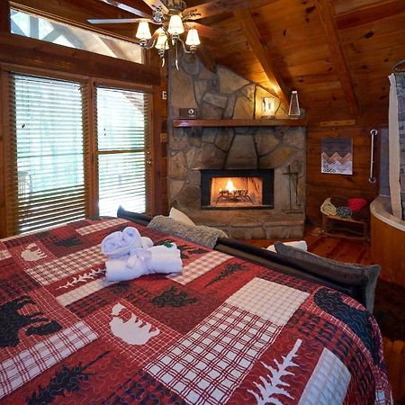 Gatlinburg Area Hottub Cabin - Ladyslipper Sevierville Εξωτερικό φωτογραφία