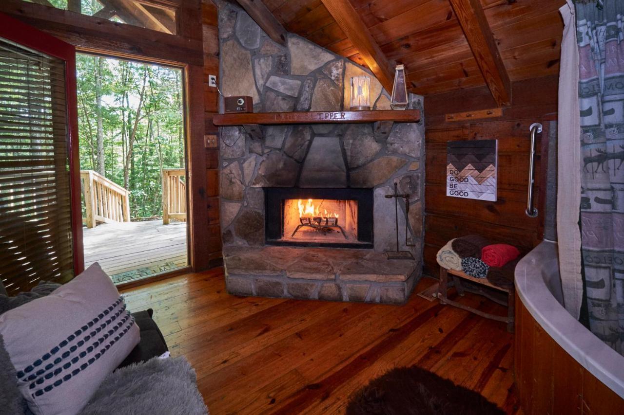 Gatlinburg Area Hottub Cabin - Ladyslipper Sevierville Εξωτερικό φωτογραφία