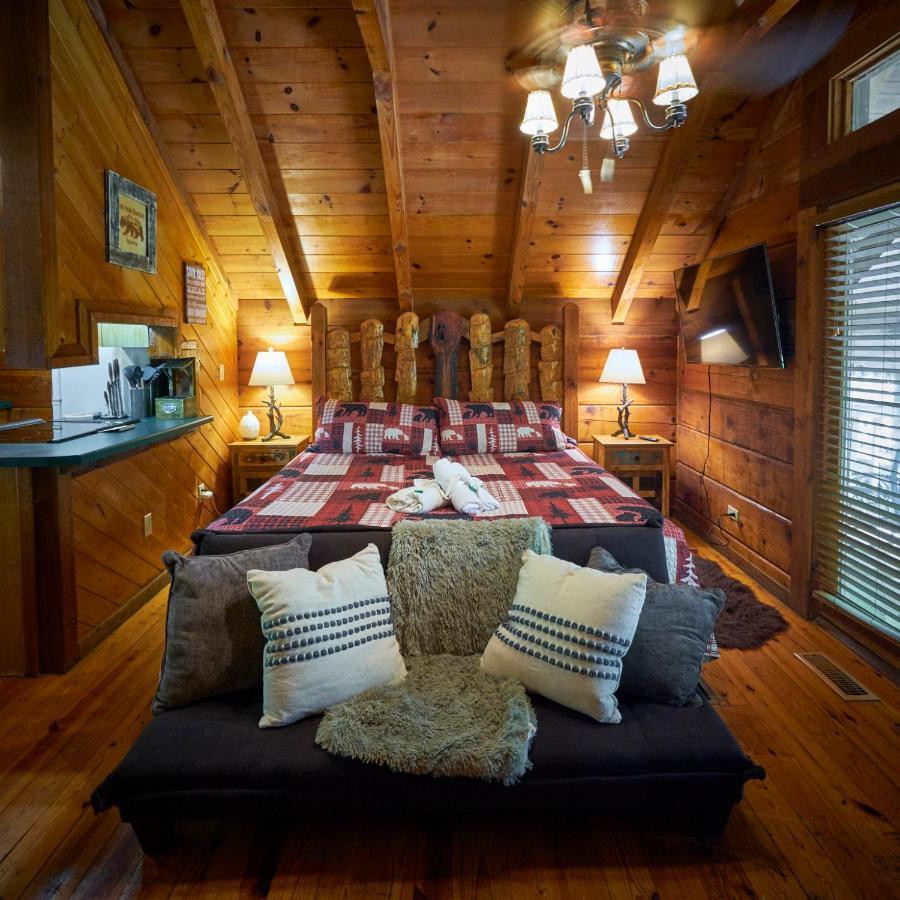 Gatlinburg Area Hottub Cabin - Ladyslipper Sevierville Εξωτερικό φωτογραφία