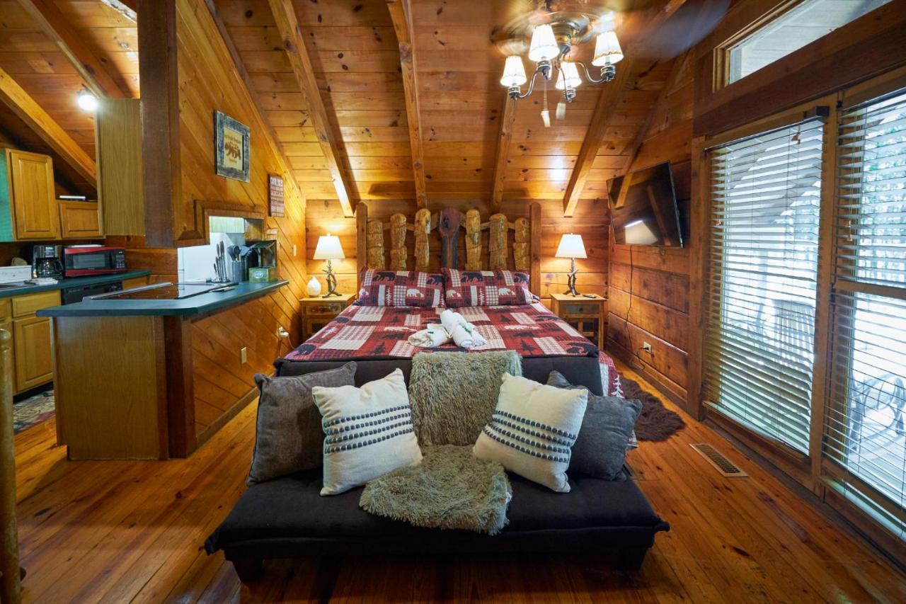 Gatlinburg Area Hottub Cabin - Ladyslipper Sevierville Εξωτερικό φωτογραφία