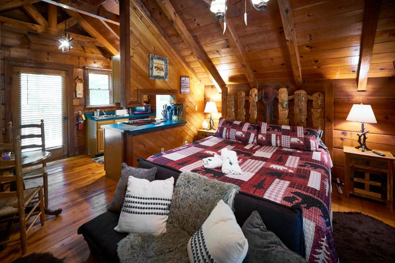 Gatlinburg Area Hottub Cabin - Ladyslipper Sevierville Εξωτερικό φωτογραφία